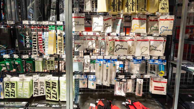 Illustration for article titled A Look Inside Autobacs: Japan's Fascinating Auto Parts Megastore